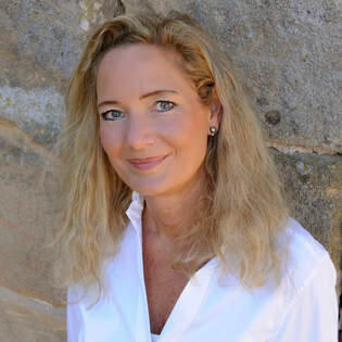 Christiane Essing Headshot